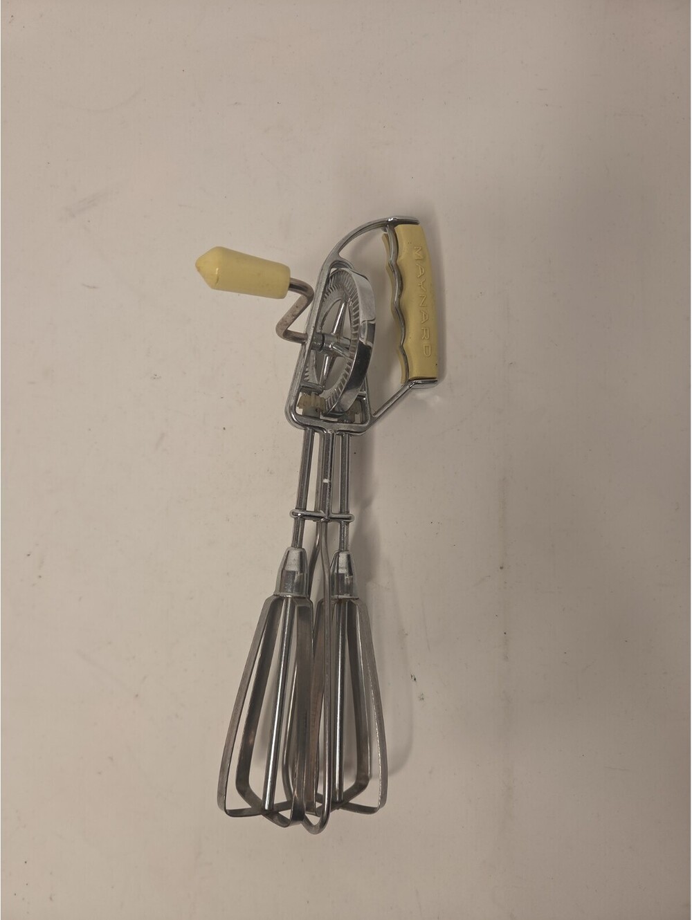 Vintage Kitchenware 1950's Maynard Egg Beater Hand Mixer with Bakelite Handle